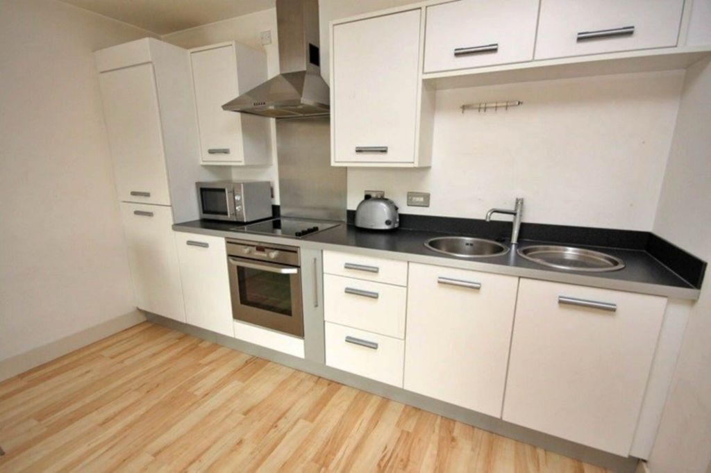 Property photo 2 of 6