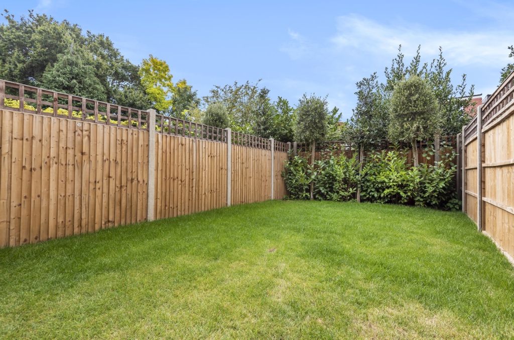 Property photo 3 of 15 535152 (10)