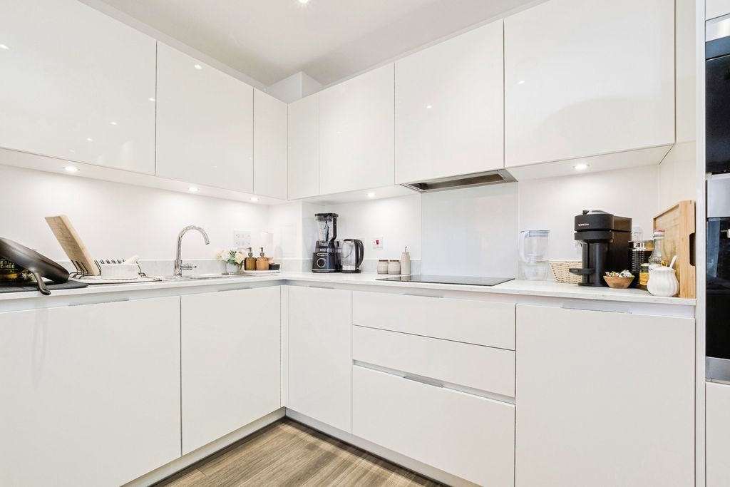 Property photo 2 of 24 Pbox-Img.Jpg