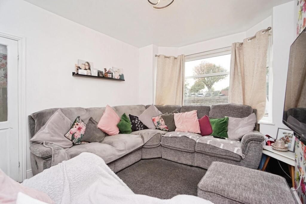 Property photo 3 of 26