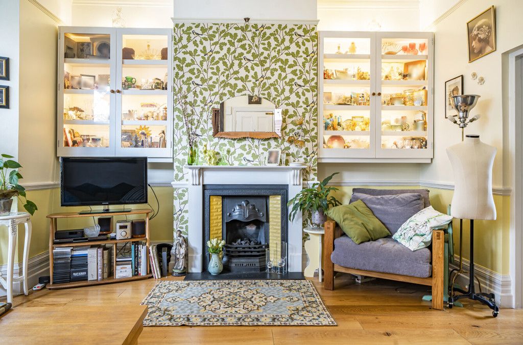 Property photo 2 of 13 2