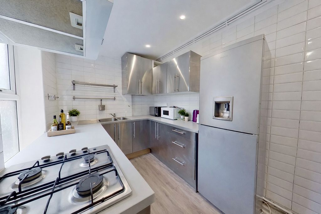 Property photo 2 of 11 1Chatgpt Image Feb 19, 2026, 12_31_09 Pm.Jpeg