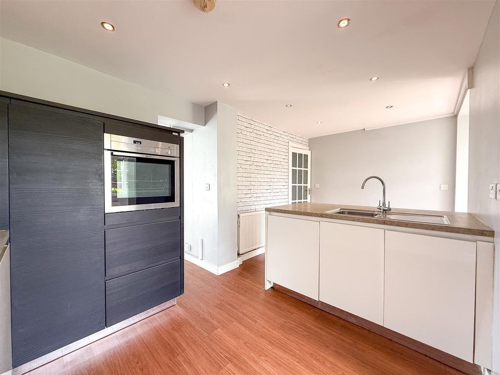 Property photo 2 of 38 20260421_103927187_Ios.Jpg