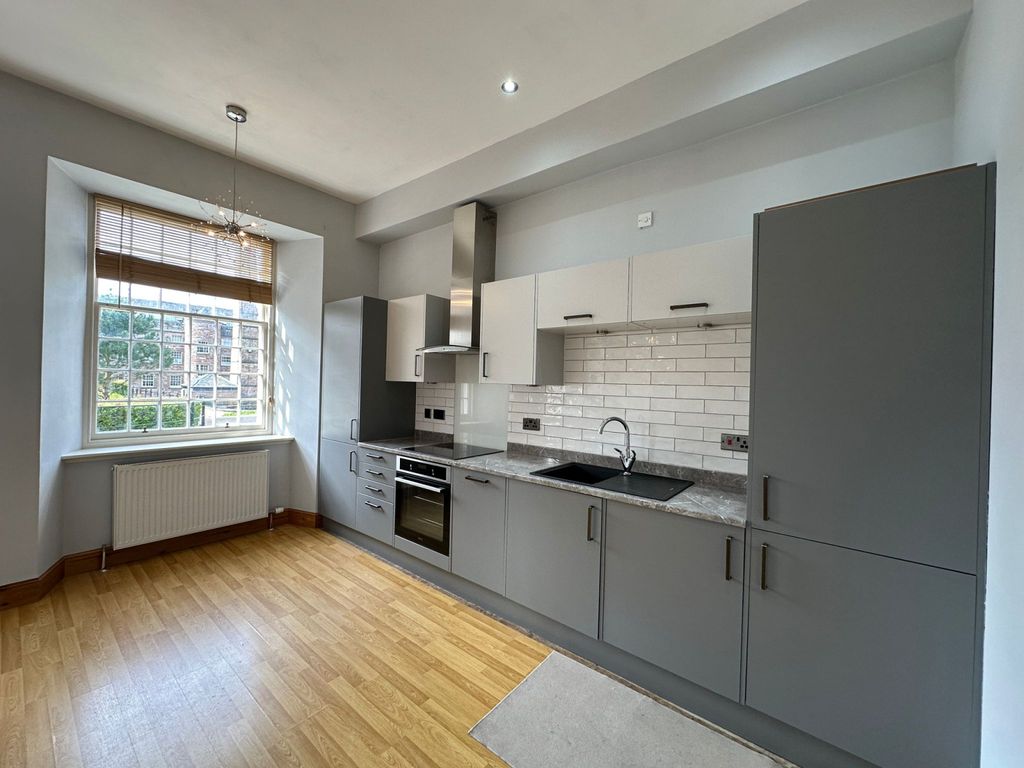 Property photo 2 of 19 Gallery