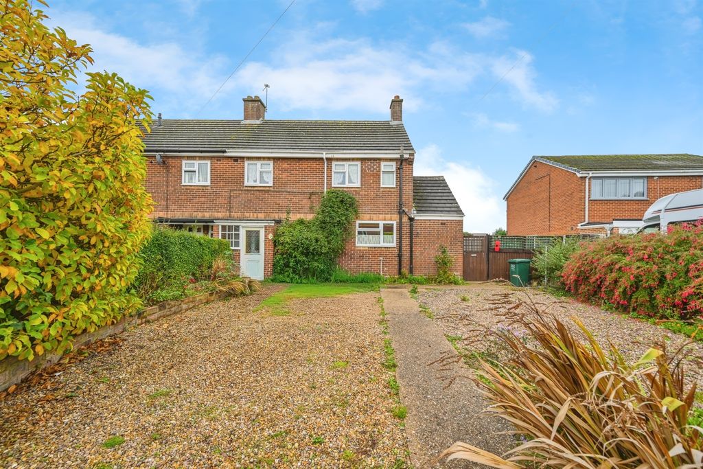 Property photo 1 of 17 External