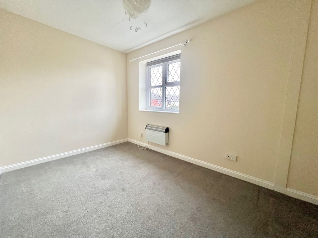 Property photo 3 of 13 Photo 1