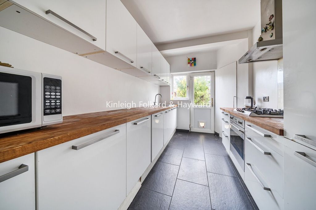 Property photo 2 of 15 Kitchen