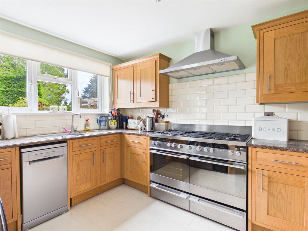 Property photo 3 of 15 Kitchen