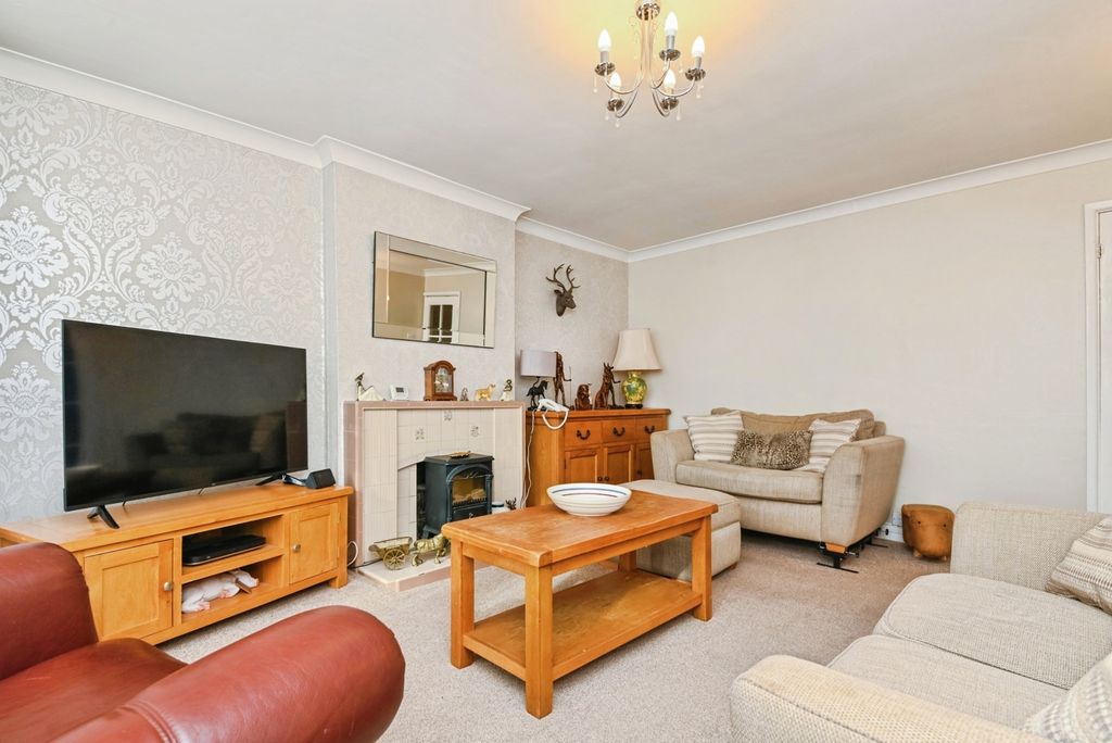 Property photo 3 of 13 Living Room