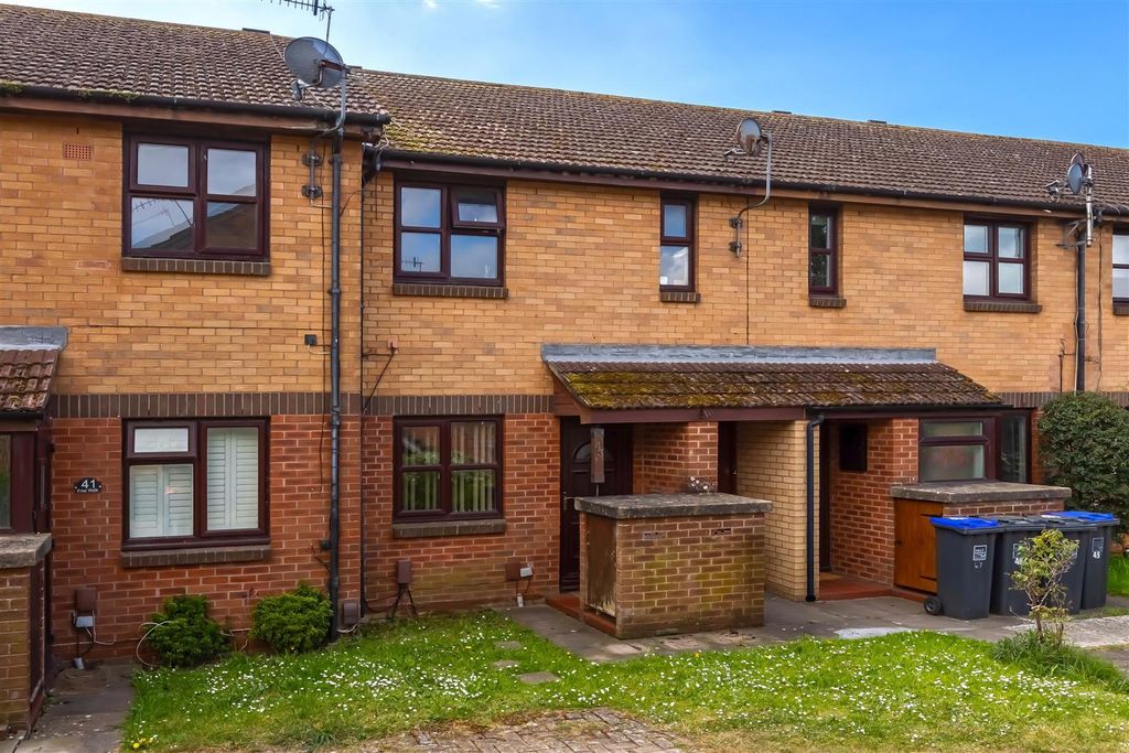 Property photo 1 of 9 Friar Walk_8.Jpg