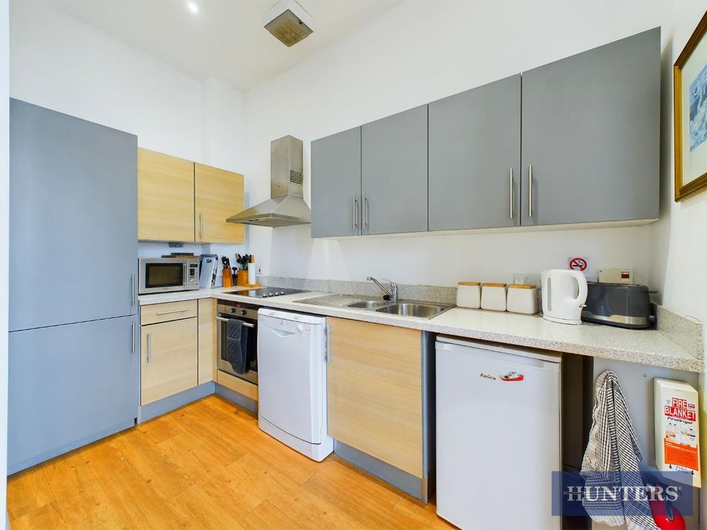 Property photo 3 of 15 Kitchen