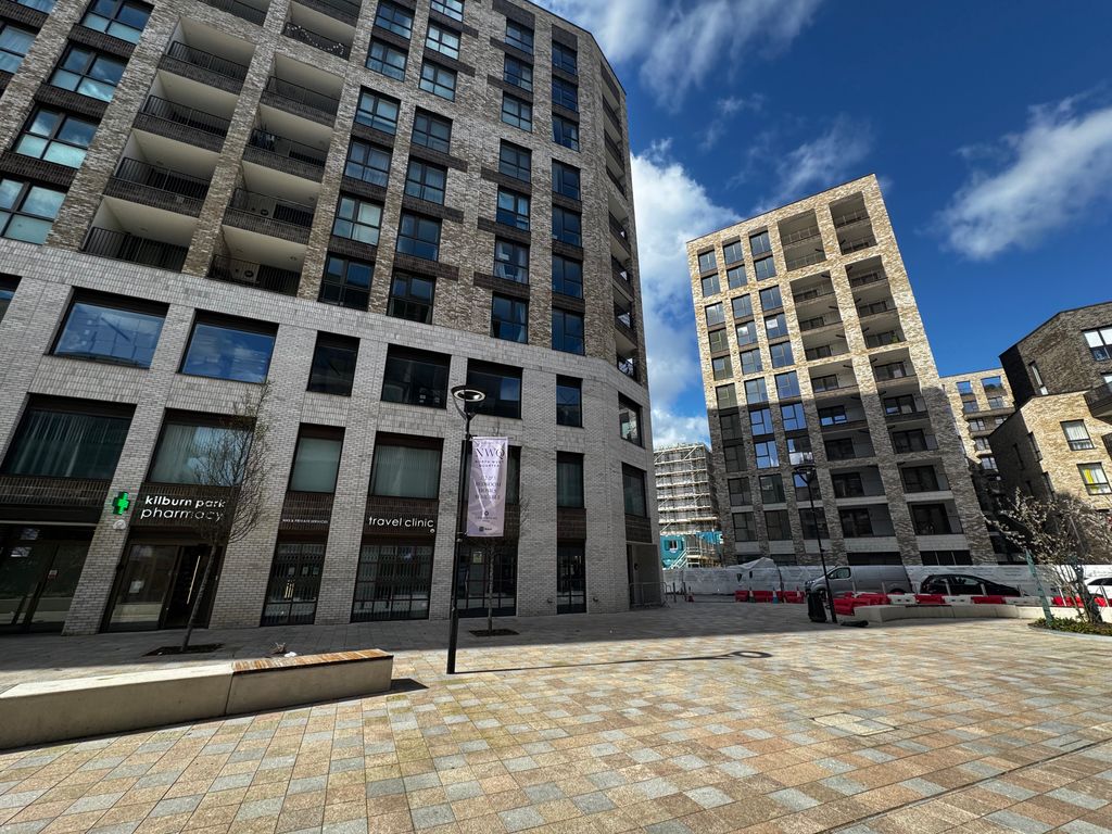 Property photo 2 of 13