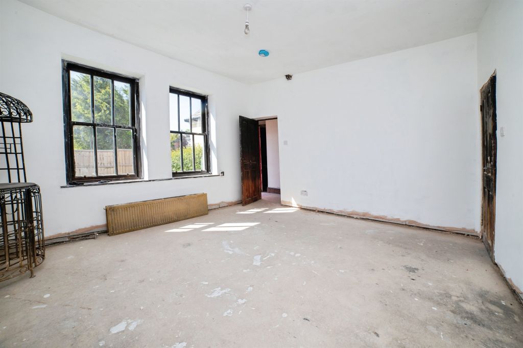 Property photo 3 of 20