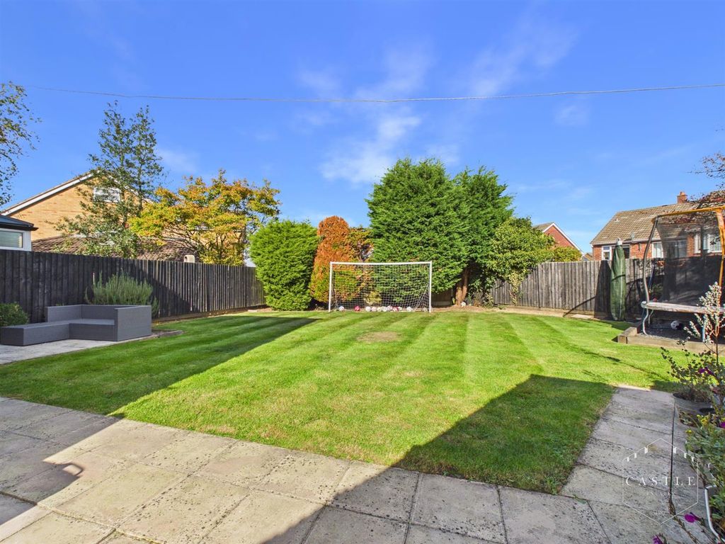 Property photo 3 of 16 Cam02833G0-Pr0905-Still017.Jpg