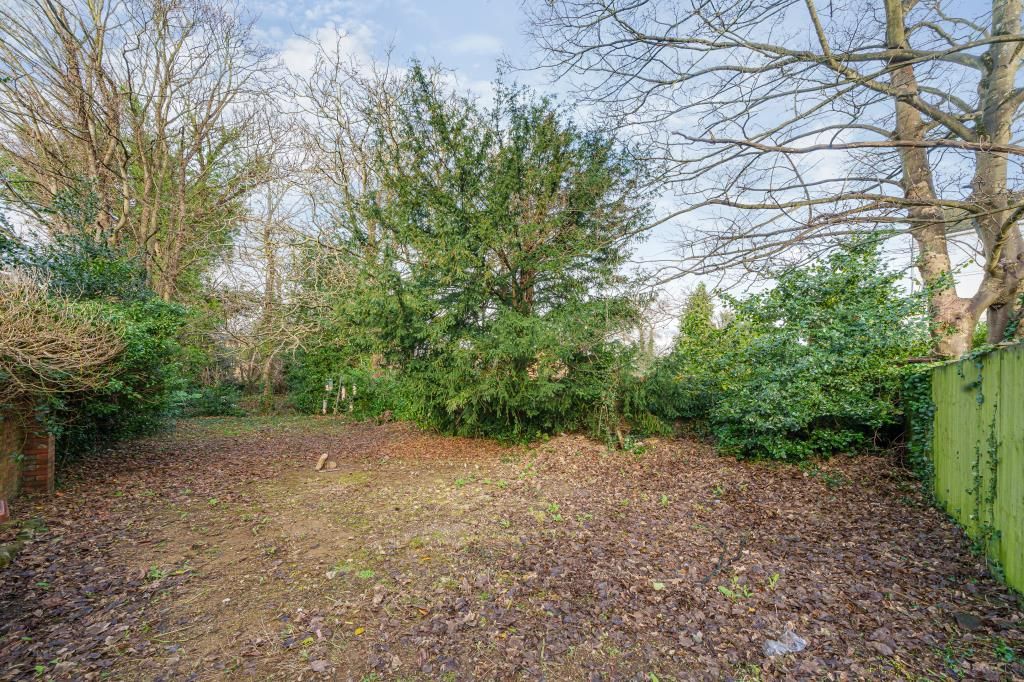 Property photo 2 of 19 Garden
