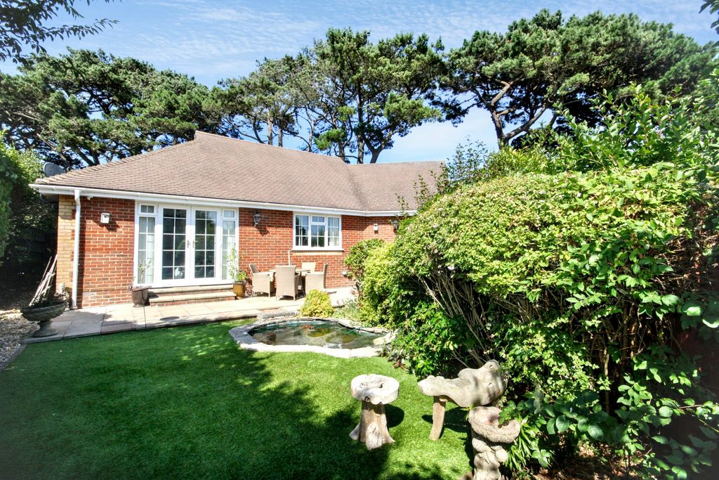 Property photo 2 of 18