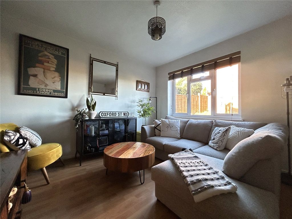 Property photo 2 of 9 Picture No. 08