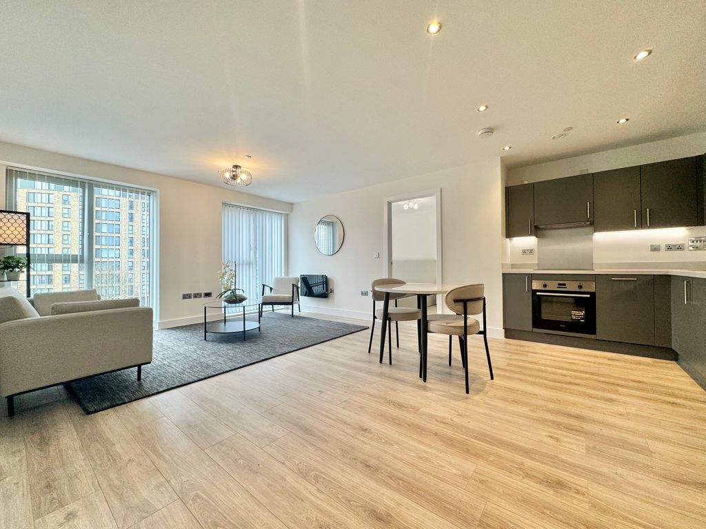 Property photo 1 of 23 Image00026