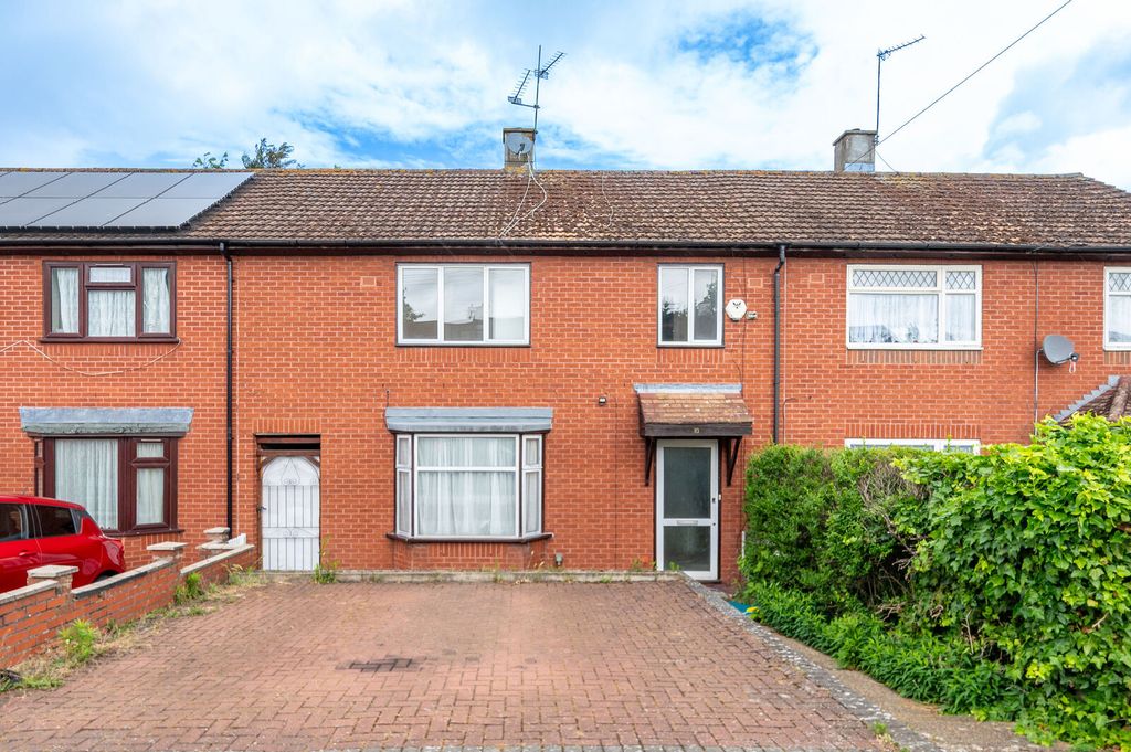Property photo 1 of 12