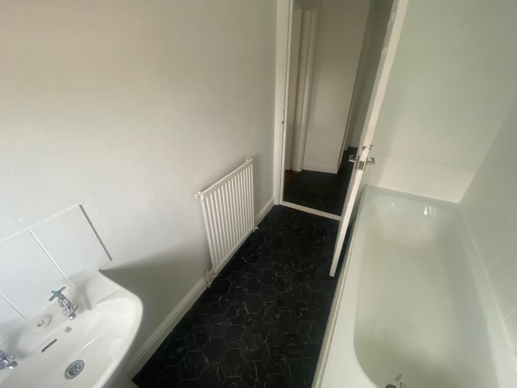 Property photo 3 of 5 Gallery