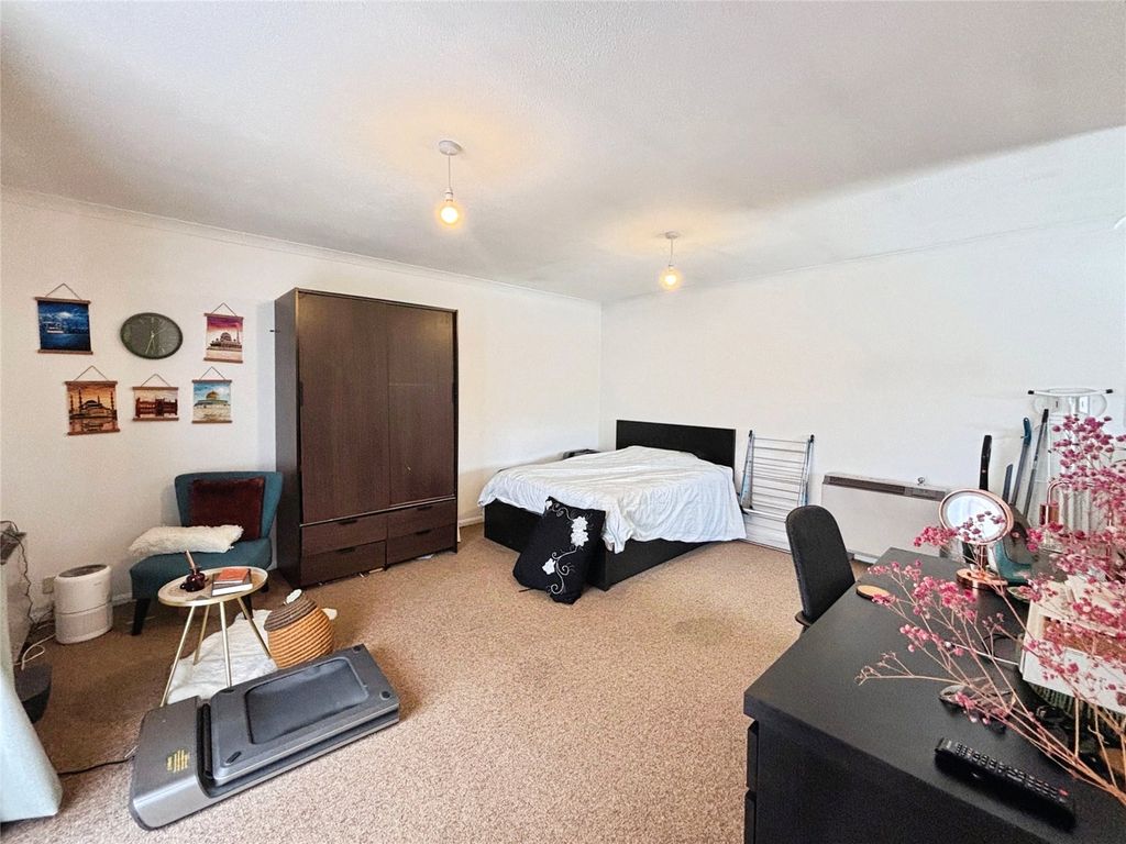Property photo 3 of 7 Picture No. 07