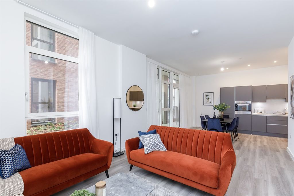 Property photo 1 of 18 (Main)