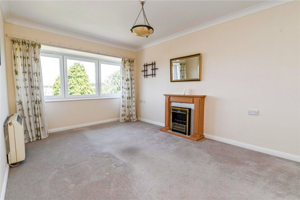 Property photo 3 of 15 Picture No. 05