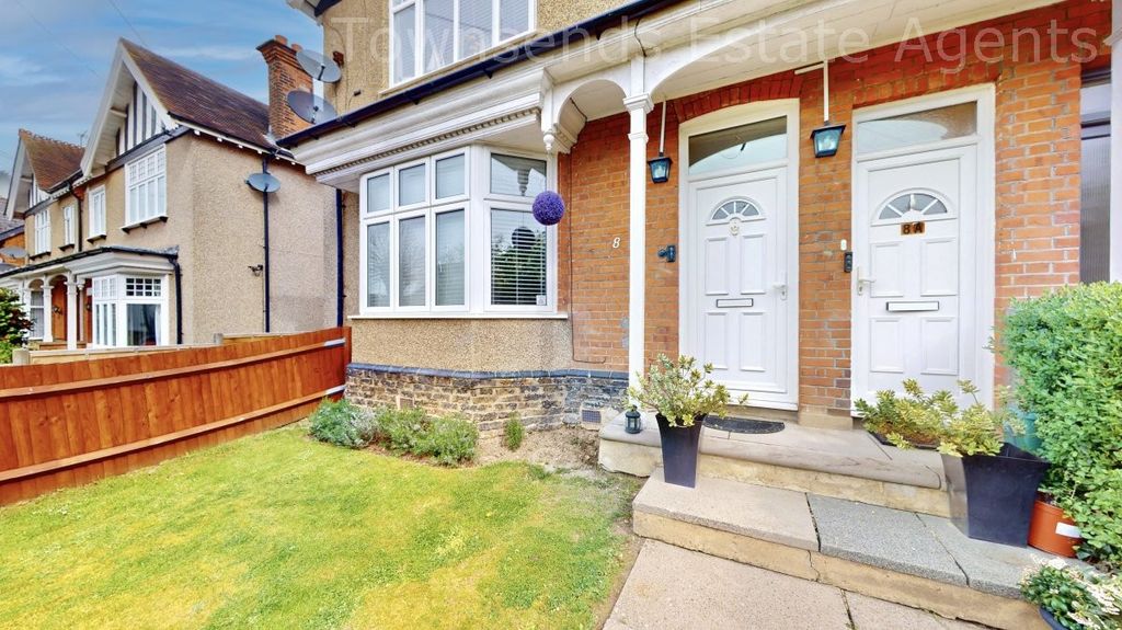 Property photo 2 of 29