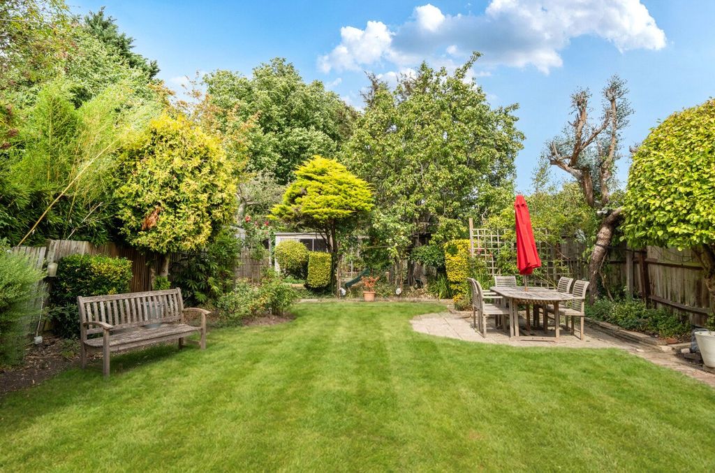 Property photo 3 of 34 Picture No. 38
