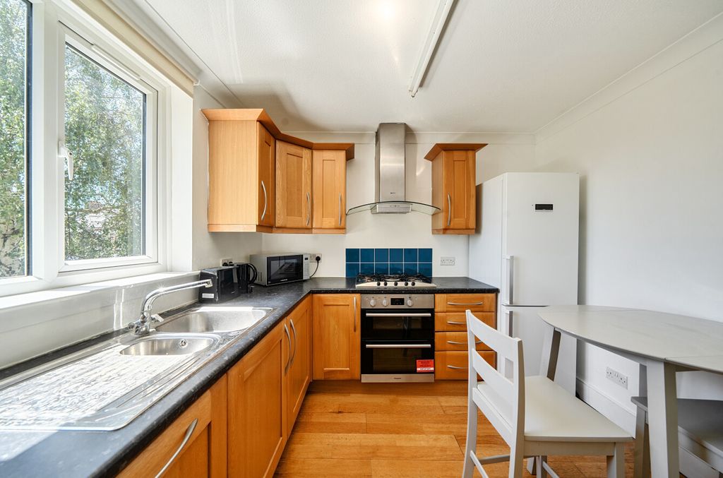 Property photo 2 of 12 1480526-22-6A328E...