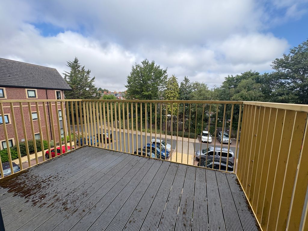 Property photo 3 of 13
