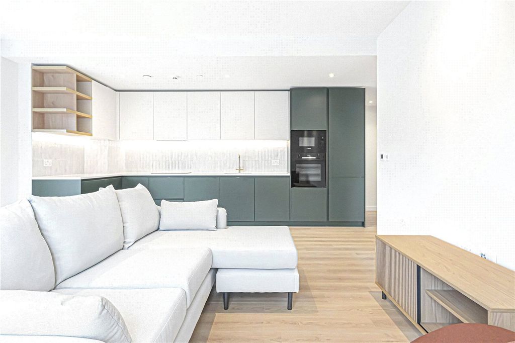 Property photo 3 of 13 Picture No. 18