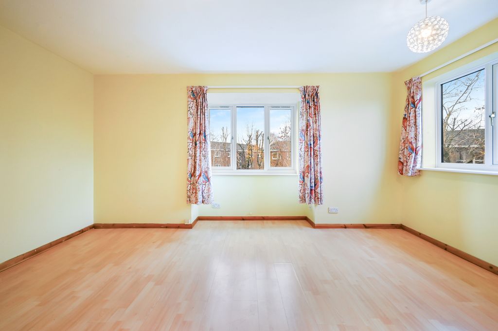 Property photo 2 of 16 Picture No. 09