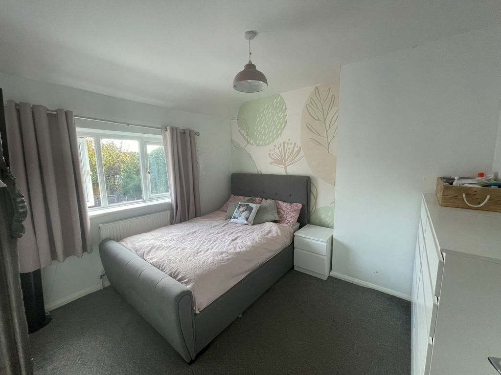 Property photo 3 of 9 Photo 3