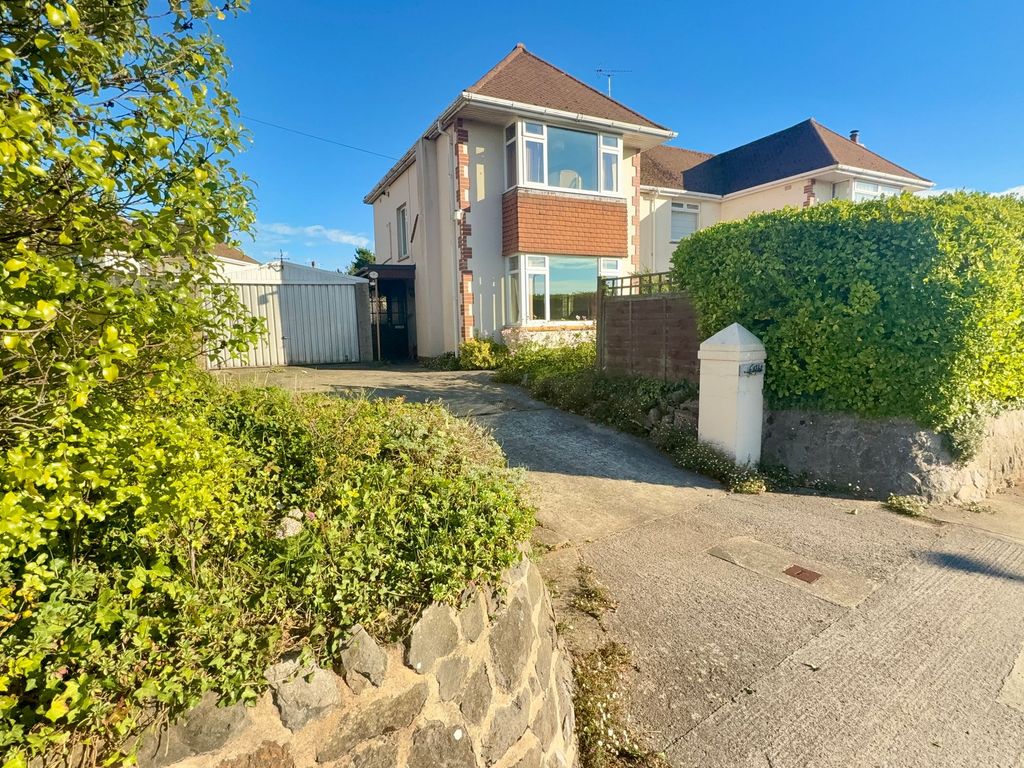 Property photo 1 of 25