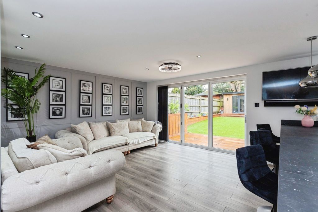 Property photo 2 of 30 Family Room