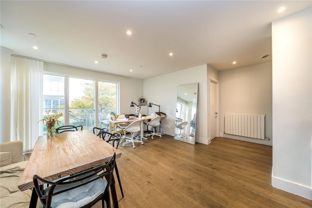 Property photo 2 of 7 Picture No. 04