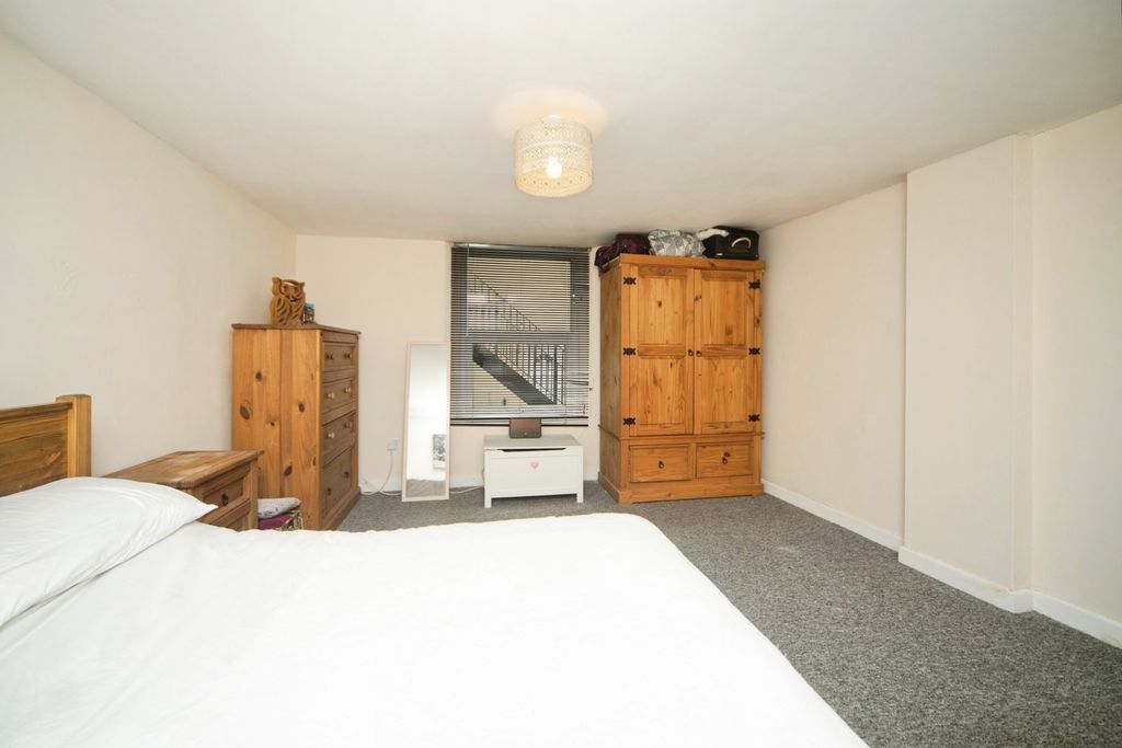 Additional image 10 of 2 bed flat for saleRutters Lane, Ilminster, Somerset TA19
