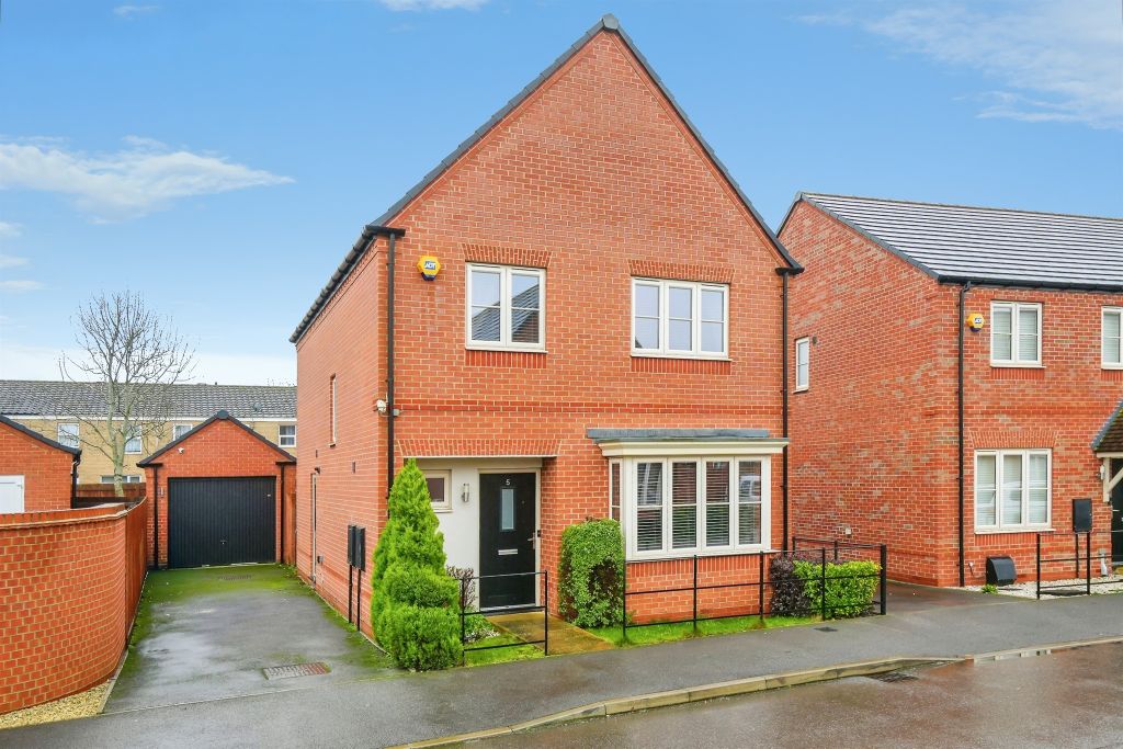 Property photo 1 of 18