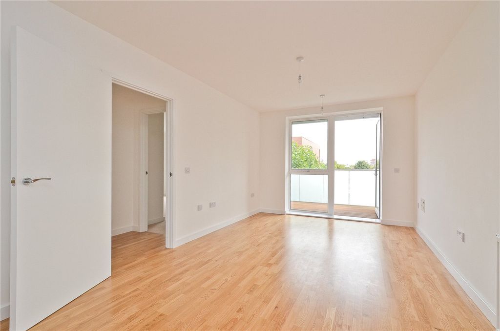 Property photo 3 of 18 Picture No. 16