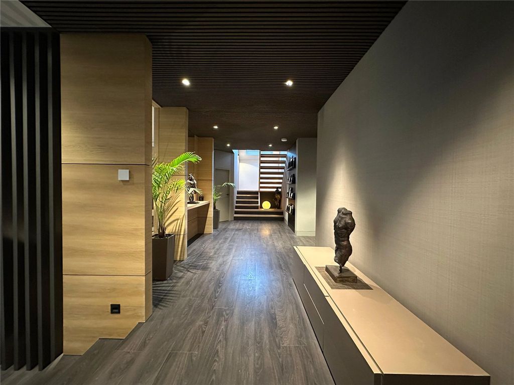 Property photo 2 of 21 Picture No. 51