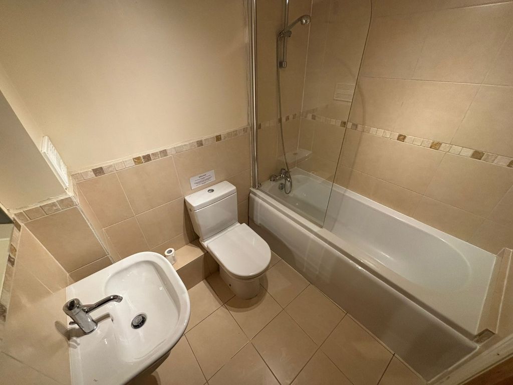 Additional image 12 of 3 bed end terrace house to rentDrewton, Brough, East Yorkshire HU15