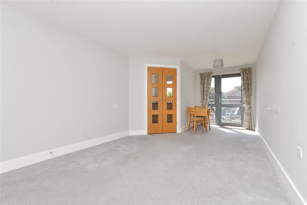 Property photo 3 of 8 Living Room