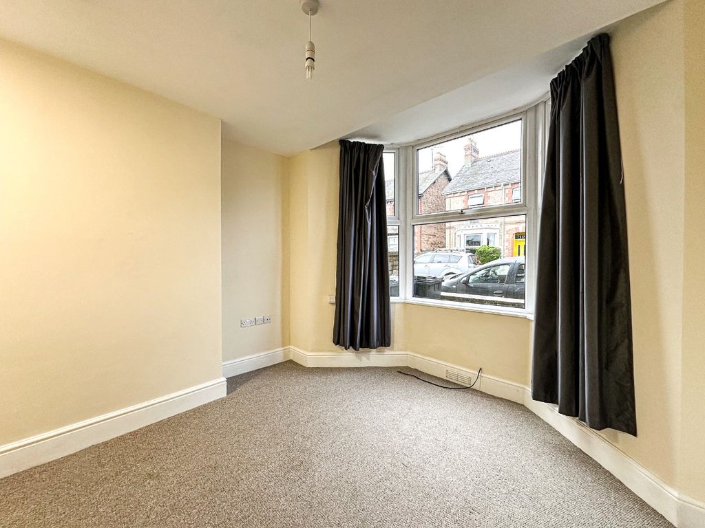 Property photo 2 of 9 4669958