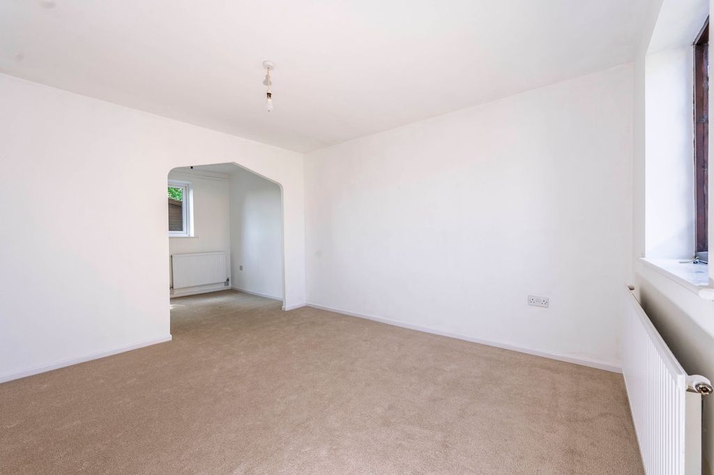 Property photo 3 of 13 Living Room