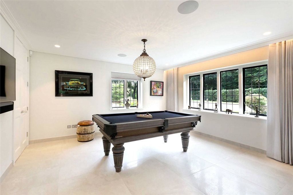 Additional image 4 of 7 bed detached house for saleHall Place Lane, Burchetts Green, Maidenhead, Berkshire SL6