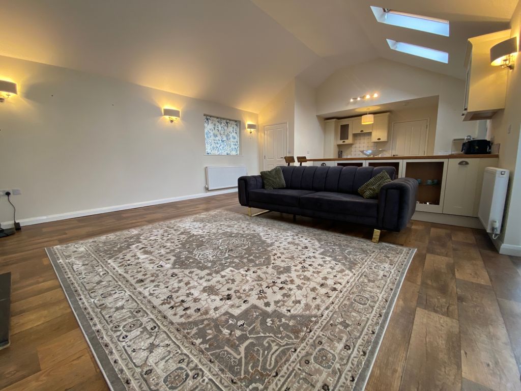 Property photo 2 of 9 Photo 6