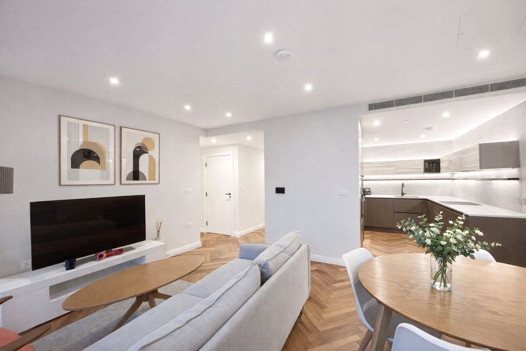 Property photo 3 of 16 Picture No. 03