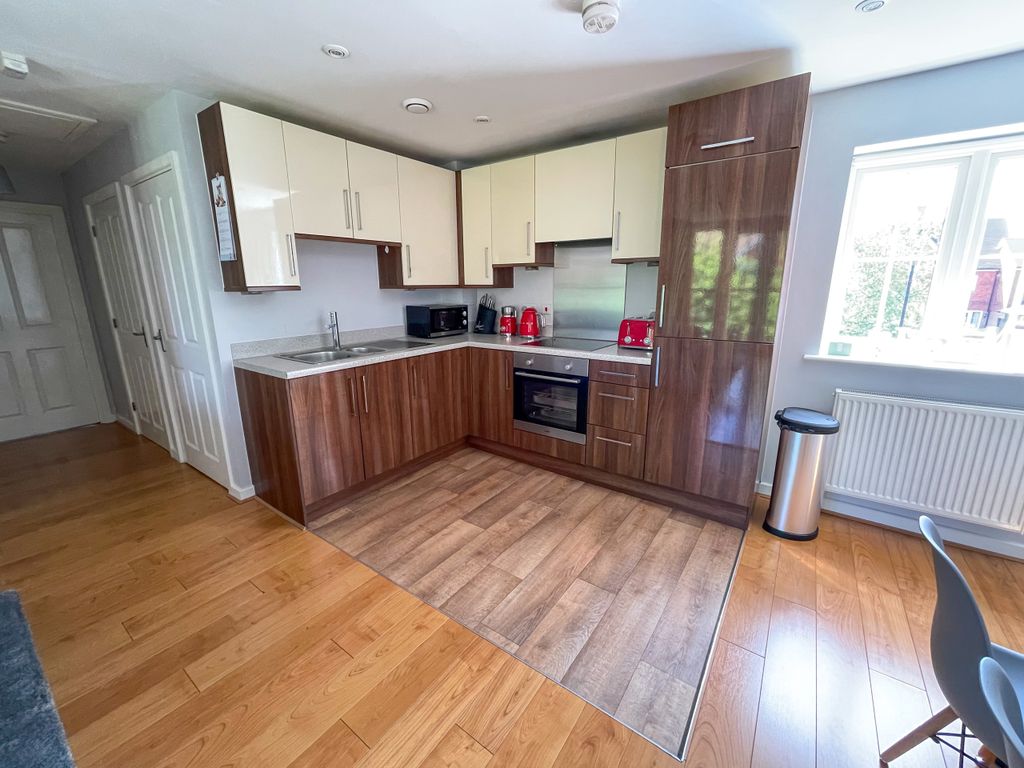 Additional image 14 of 2 bed flat for saleHeydon Way, Broadbridge Heath RH12