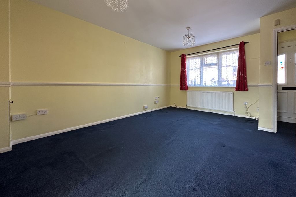 Property photo 2 of 12 Photo 7